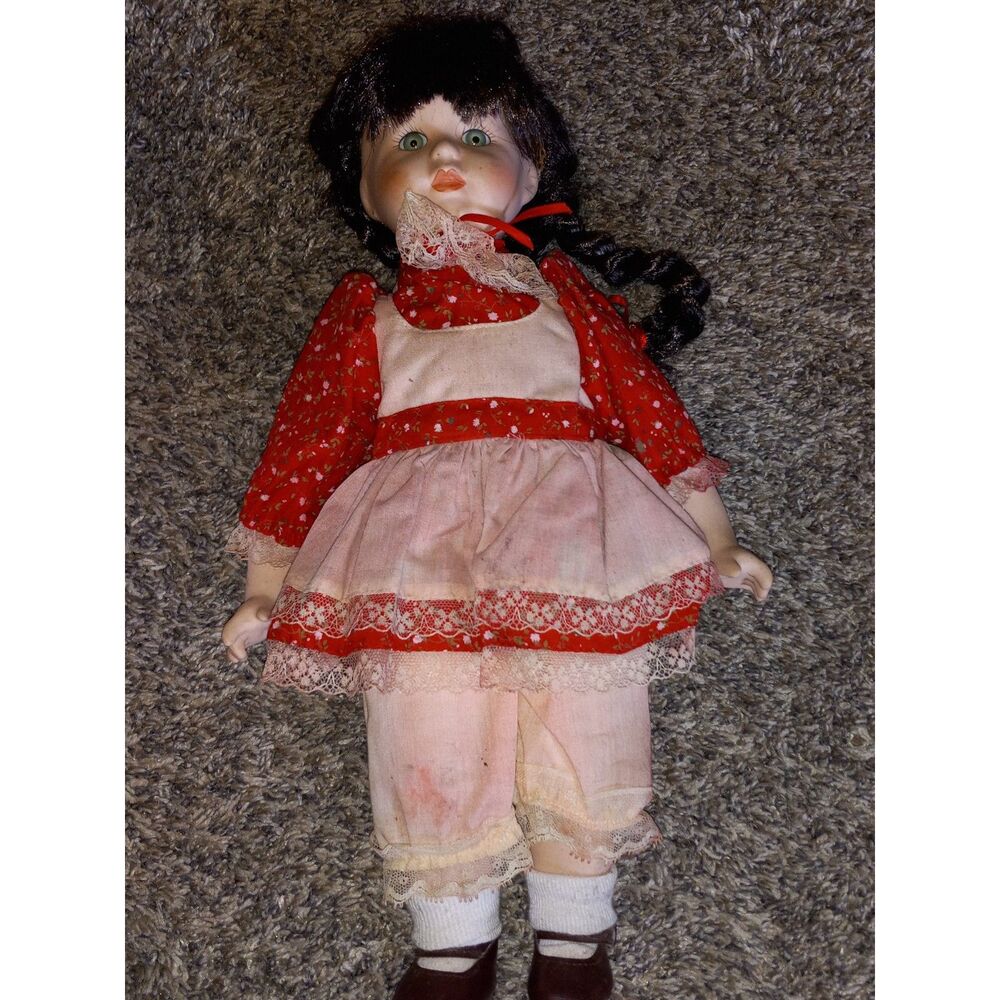 Heritage Mint Ltd. "Stephanie" 14 inch Porcelain Doll
